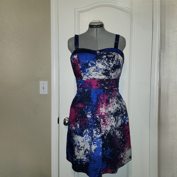 Dynamite midi dress with pockets and bodice sz med - Picture 4 of 15